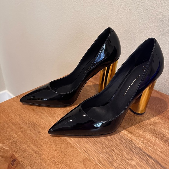 Giuseppe Zanotti Black and Gold Heels - Picture 2 of 4